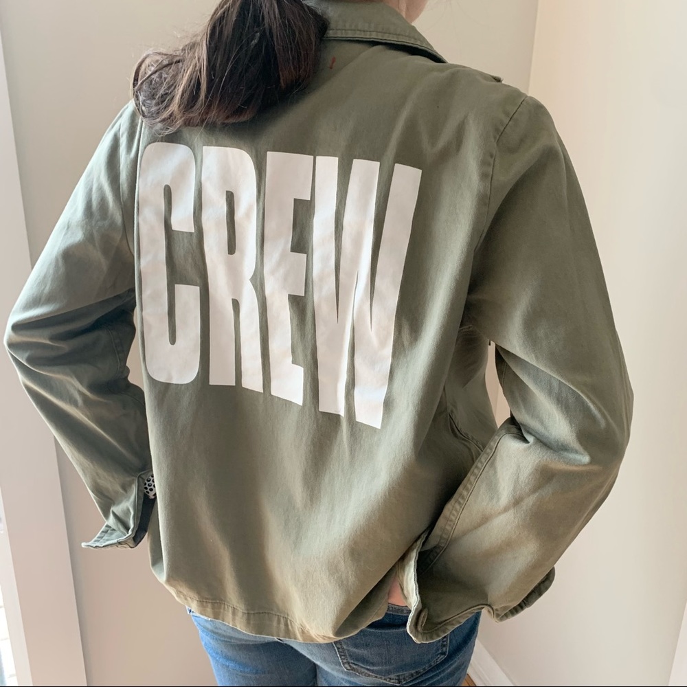Saks Fifth Ave Army Inspired Green Button Down/Shacket Patches Crew Size Large